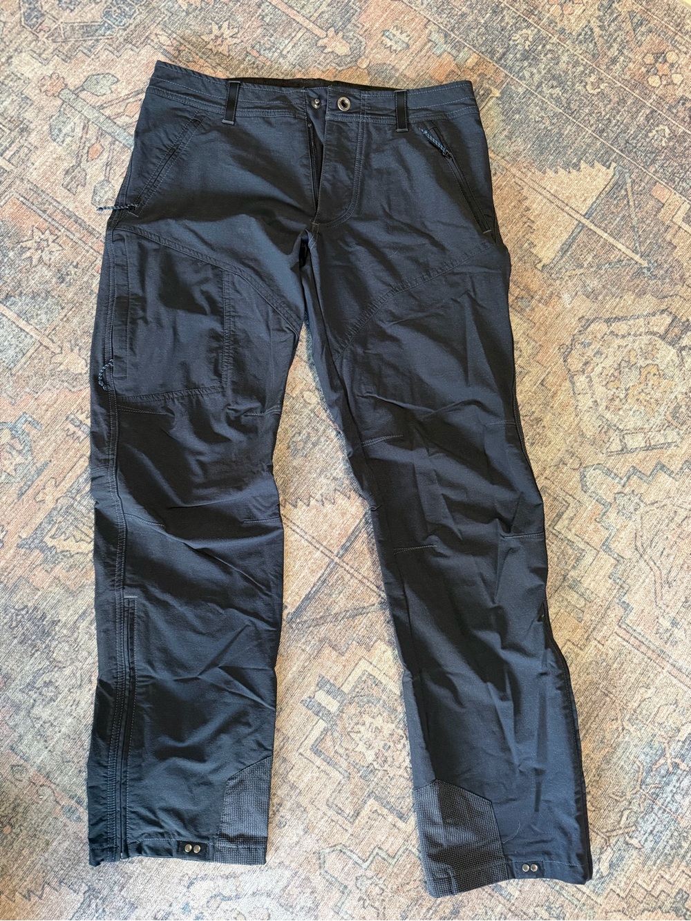 Kuhl Men's dark grey Utility Cargo Pants